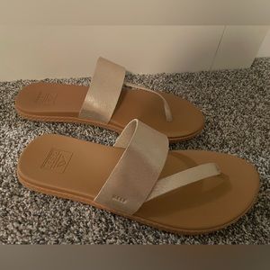 Reef flip flop sandals